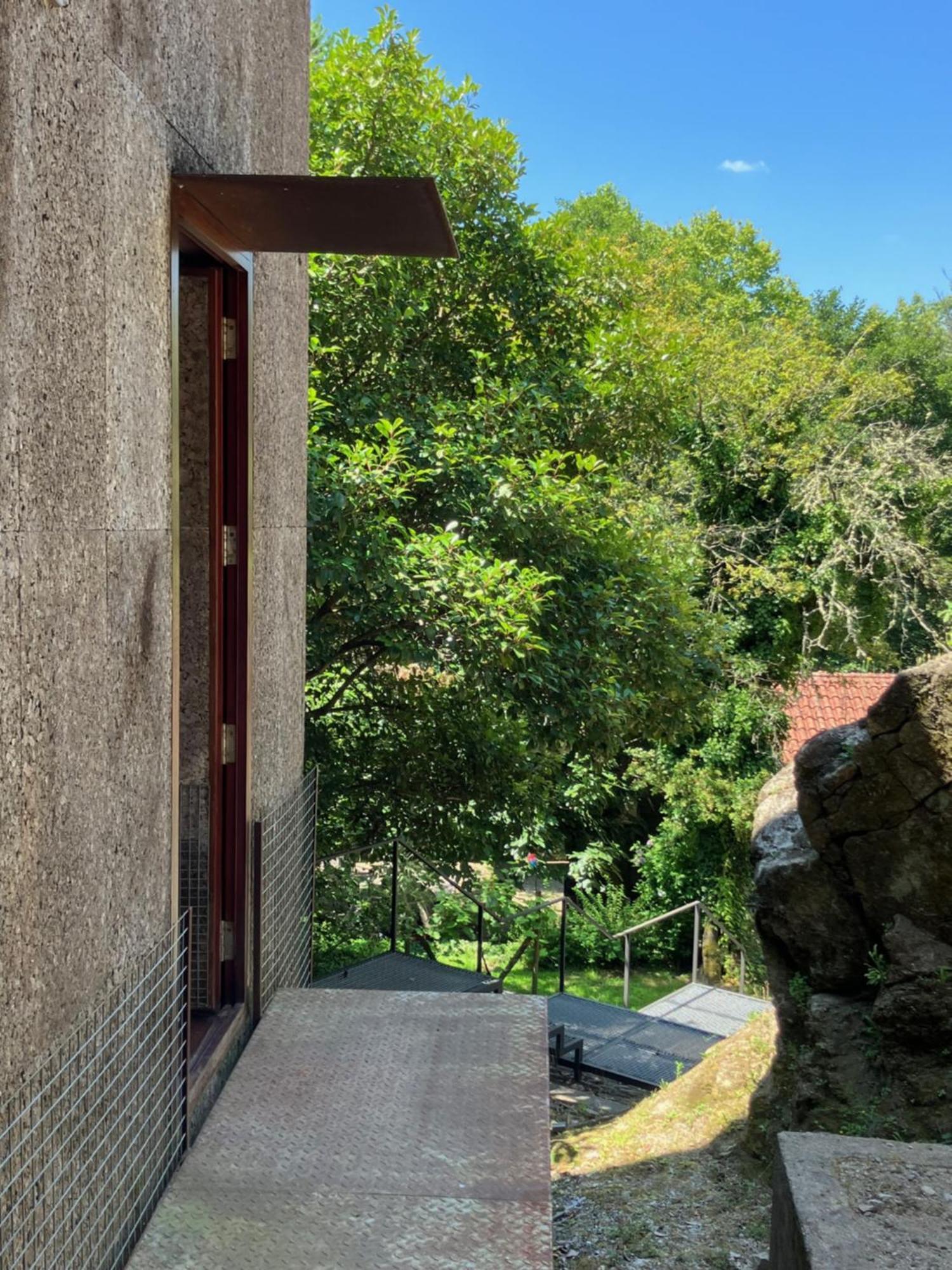 Casa Rio Vez - Riverfront Arcos de Valdevez Exterior photo